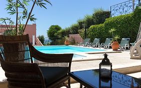 Apartamento Com Piscina