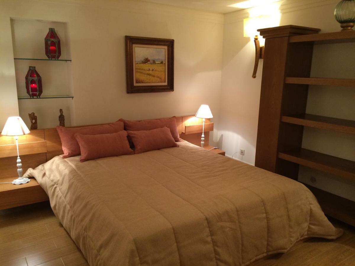 Apartamento Com Piscina Cruz Quebrada Extérieur photo