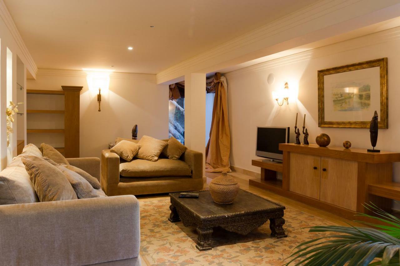 Apartamento Com Piscina Cruz Quebrada Extérieur photo